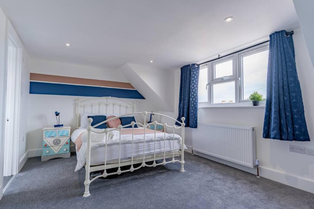 Charming 3 Bedroom In Folkestone! Exterior photo
